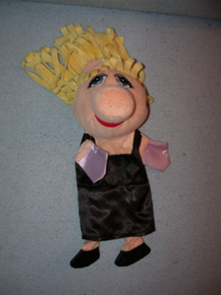 QZ-610 AH/Muppets handpop Miss Piggy