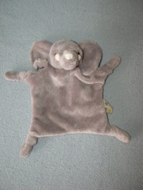 KP-825  Anna Club Plush kroeldoekje olifant