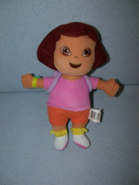 PS-882  Nanco/PMS pop Dora met rugzak - 25 cm