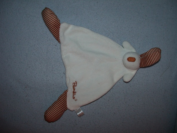 K-1407  Bambino kroeldoekje konijn