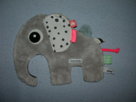 KP-2520  Done by Deer kroeldoekje/speendoekje olifant Elphee