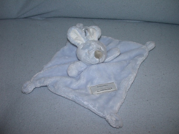 K-1314  VIB (Very Important Baby) kroeldoekje konijn