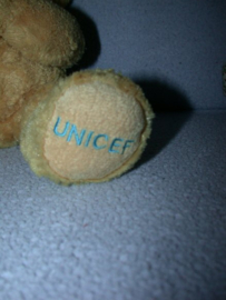 B-1932  Unicef beer met kleintje - 35 cm