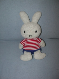 K-394  Jemini/Mercis Nijntje/Miffy met kleertjes - 34 cm