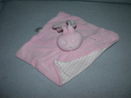 K-1245  Bambino kroeldoekje konijn, rose met stipjes