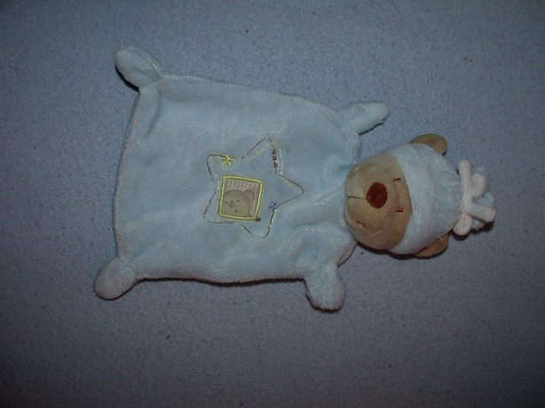 B-1055  Nicotoy kroeldoekje beer