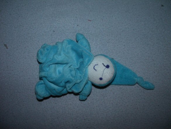 D-406  Difrax geplooid tutpopje Tuttie Poppie - donkerblauwe oogjes