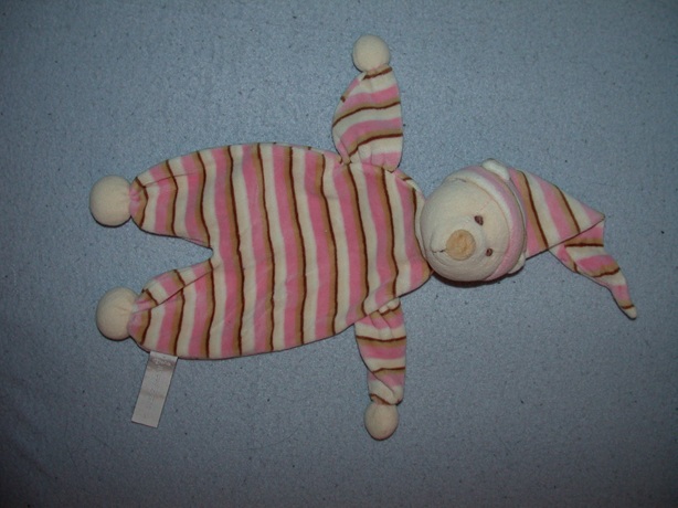 B-43  Happy Horse kroeldoekje beer Sienna 2002 - 29 cm
