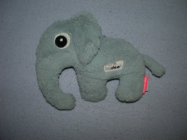 KP-2545  Done by Deer olifant Elphee - 18 x 21 cm