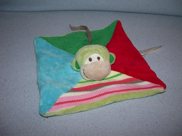 AJ-950  Happy Horse kroeldoekje aap Monkey Mo Tuttle