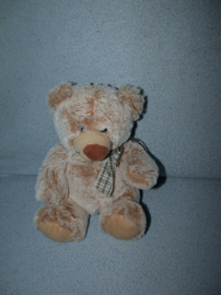 B-2341  Toys beertje met strik - 18 cm
