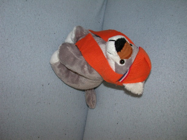H-447  Plus hond Husky - 18 cm