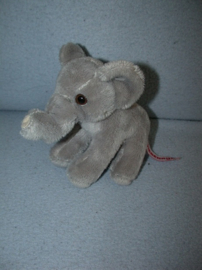 KP-2278  Ravensden/Dierenrijk olifantje - 13 cm