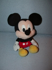 M-649  Disney Classic Plush Collection Mickey Mouse - 21 cm