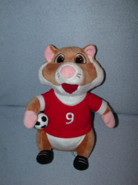 AJ-1690  Albert Heijn hamster als voetballer - 27 cm