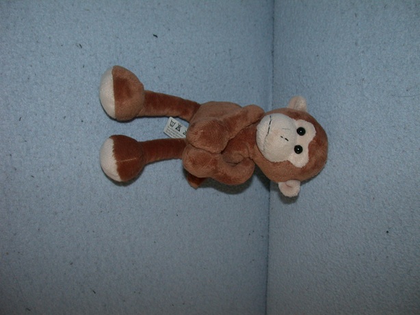 AJ-504  Hema aapje - 20 cm