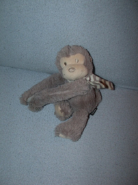 AJ-1655  Villa Volance aap met dasje - 21 cm