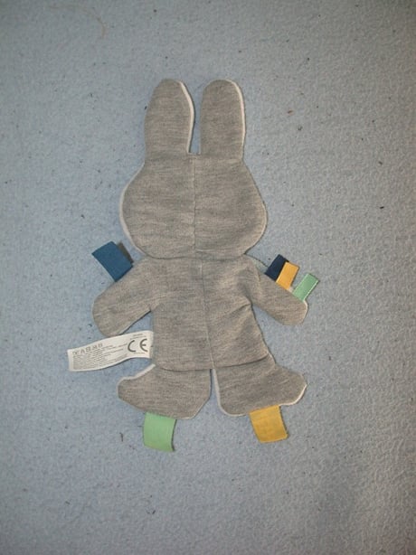 K-1794  Tiamo kroeldoekje/knisperdoekje Nijntje