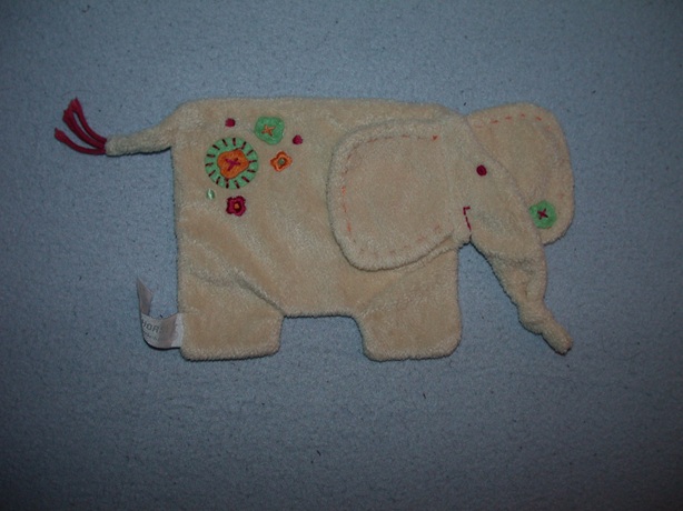 KP-1497  Happy Horse kroeldoekje olifant Eef 2005
