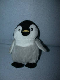 E-782  Onbekende pinguin - 16 cm