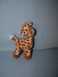 AJ-325  Hema kleine giraffe