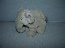 KP-778 a  Ikea olifant - alleen kindje