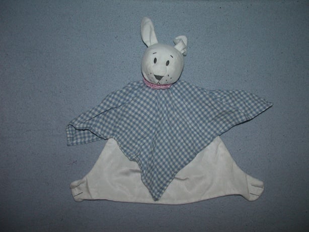 K-577  Ikea kroeldoek konijn