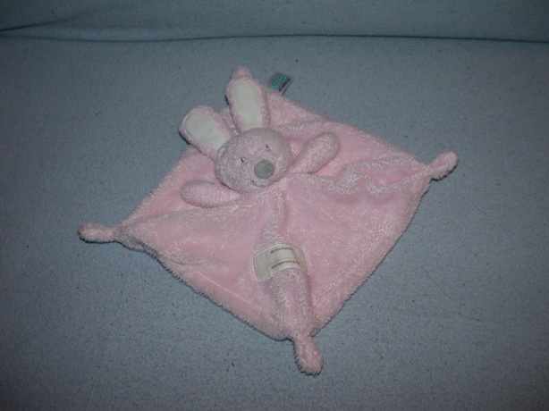K-1405  VIB/Very Important Baby kroeldoekje konijn