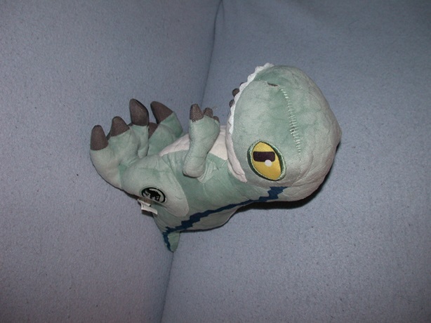 AJ-1824  Whitehouse Leisure/Jurassic World Dinosaurus/Velociraptor  - 30 cm