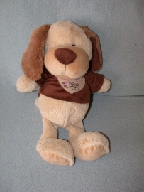H-816  Kids Globe Plush hond met truitje - 44 cm