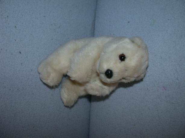 B-2226  WWF/Anna Club Plush ijsbeertje - 17 cm