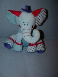 KP-1552  Tiamo olifant Ollie - 22 cm