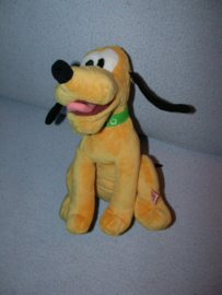 H-581  Nicotoy hond Pluto - 23 cm
