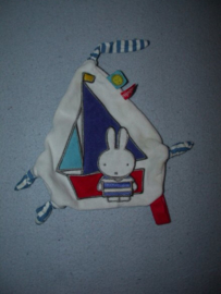 K-1183  Tiamo labeldoekje/speendoekje Nijntje Sailor