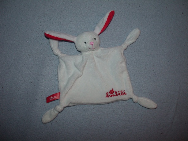 K-1053  Bonbebe kroeldoekje konijn