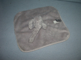 KP-2299  Baby's Only kroeldoek olifant