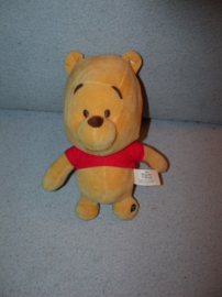 B-2328  Sambro Winnie de Poe met geluid - 21 cm