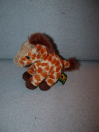 AJ-2067  Ravensden giraffe - 14 cm