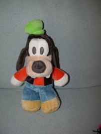 H-427  Nicotoy hond Goofy - 31 cm
