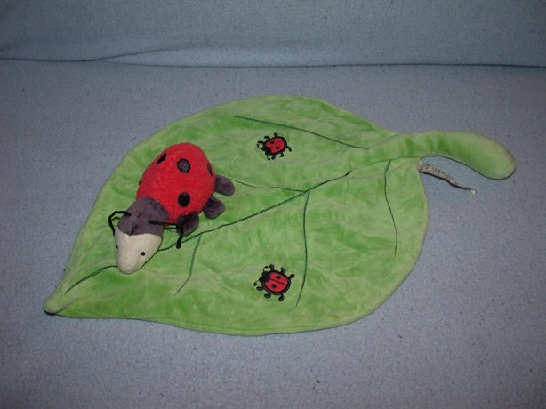 KP-772  Egmont Toys lieveheersbeestje met kroeldoekje