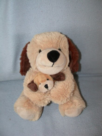 H-873  Nicotoy hond met kleintje - 22 cm