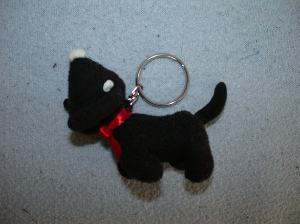H-1347  Hema sleutelhanger hond Takkie