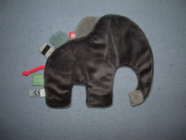 KP-2520  Done by Deer kroeldoekje/speendoekje olifant Elphee