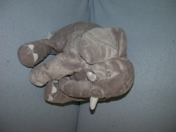 KP-1416 M  Ikea olifant, zonder kindje - 30 cm
