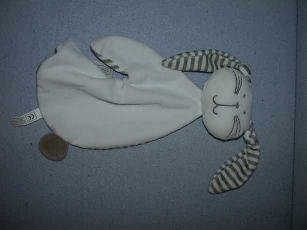 K-1083  Funnies kroeldoek konijn