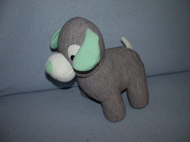 H-1165  Hema gebreide hond - 22 x 24 cm