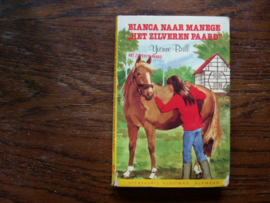 Bianca naar manege het Zilveren Paard - Yvonne Brill