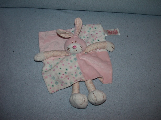 K-1073  Early Days/Primark kroeldoekje konijn