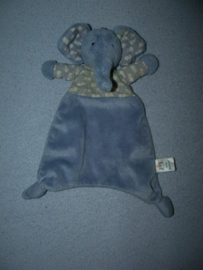 KP-2104  Jellycat kroeldoekje olifant