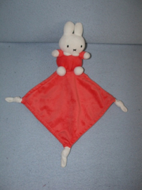 K-195  Tiamo Nijntje met kroeldoekje